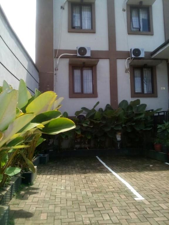 Zameena Guest House Cimahi Zewnętrze zdjęcie